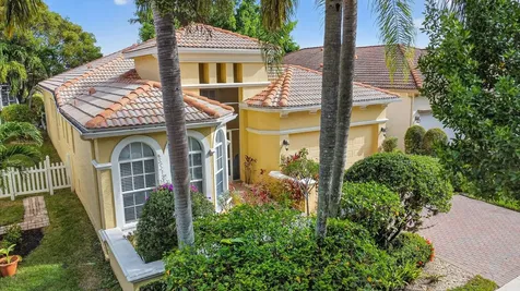 1848 Via Castello Wellington FL 33411
