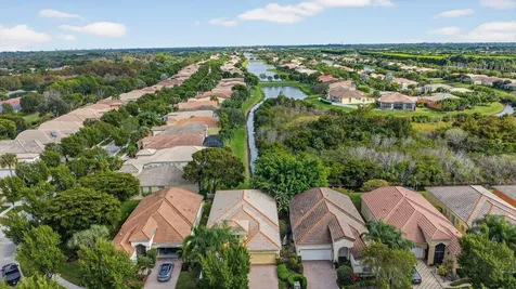 1848 Via Castello Wellington FL 33411
