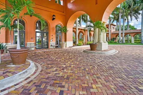 1848 Via Castello Wellington FL 33411