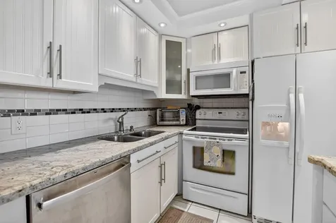 3087 Harwood F Deerfield Beach FL 33442