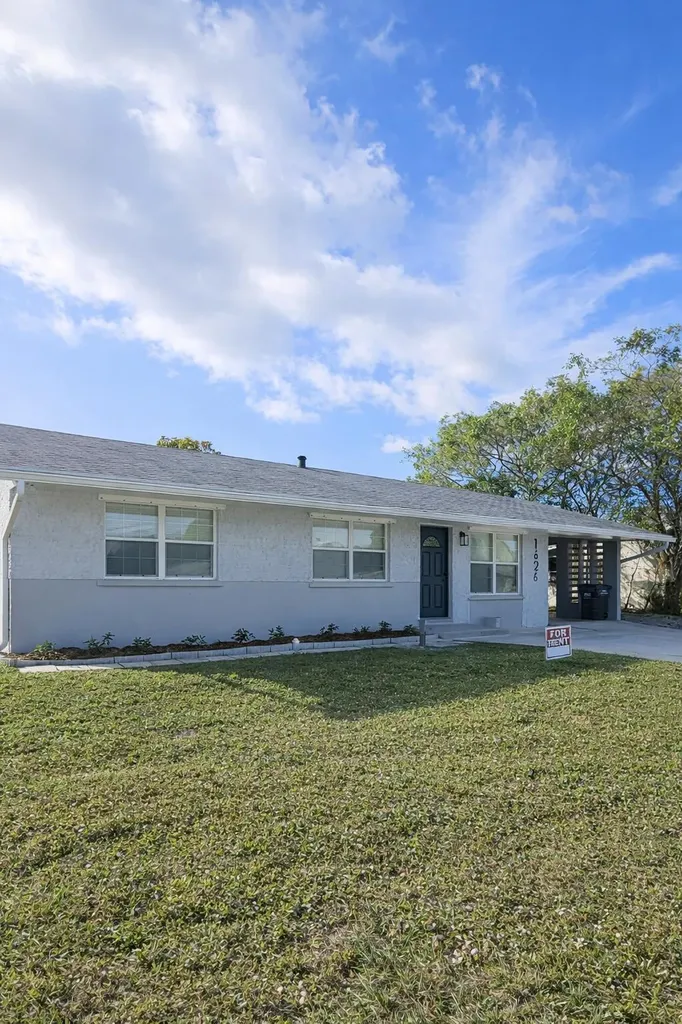 1626 43rd Street West Palm Beach FL 33407