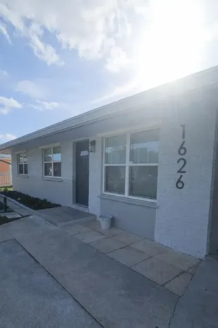 1626 43rd Street West Palm Beach FL 33407