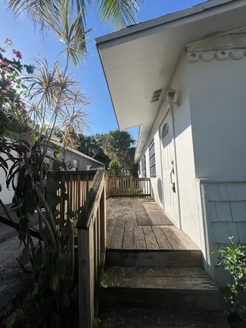 700 N Hepburn Avenue Jupiter FL 33458