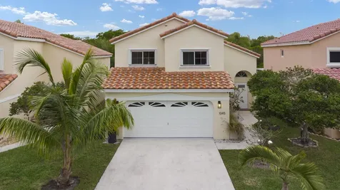 1045 Se 6th Avenue Dania Beach FL 33004
