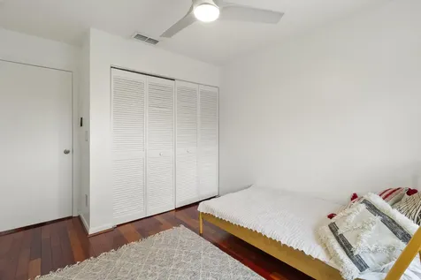 1045 Se 6th Avenue Dania Beach FL 33004