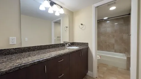 2425 Presidential Way West Palm Beach FL 33401