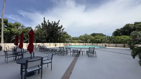 2425 Presidential Way West Palm Beach FL 33401