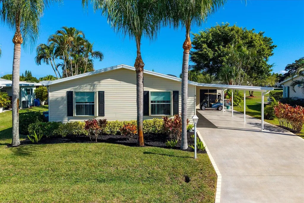8162 13th Hole Drive Port Saint Lucie FL 34952