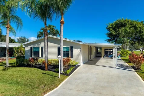8162 13th Hole Drive Port Saint Lucie FL 34952