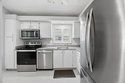 8188 Sweetbriar Way Boca Raton FL 33496