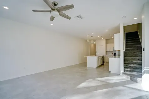 Palm Springs FL 33406