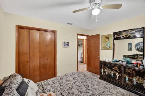 943 Se Brookedge Avenue Port Saint Lucie FL 34983
