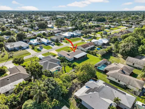 943 Se Brookedge Avenue Port Saint Lucie FL 34983