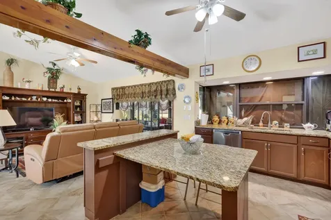 943 Se Brookedge Avenue Port Saint Lucie FL 34983