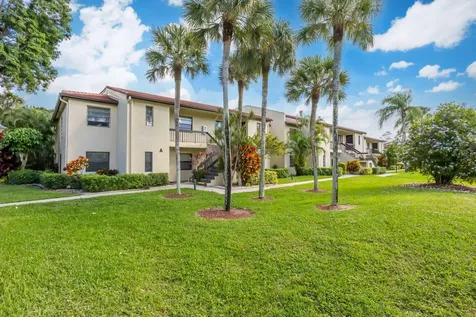 21215 Lago Circle Boca Raton FL 33433