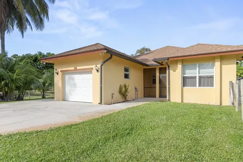 9353 Rodeo Drive Lake Worth FL 33467