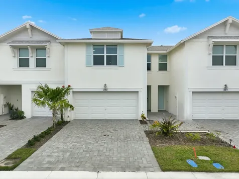 373 Salisbury Circle Fort Pierce FL 34982