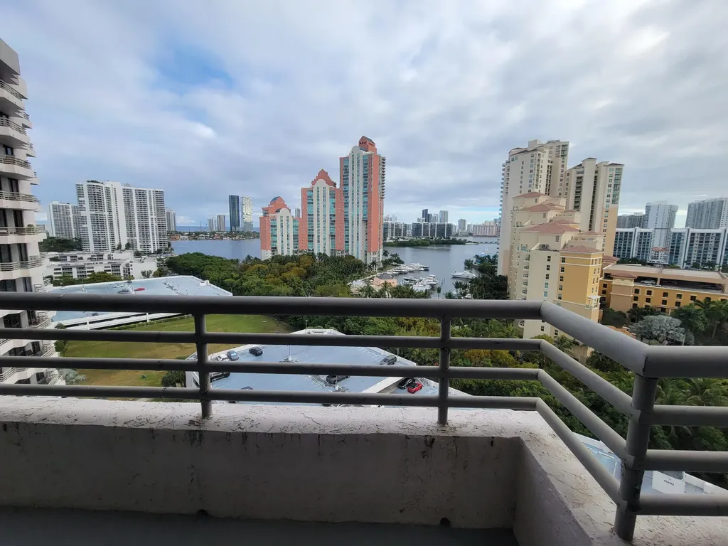3300 NE 191 Street Aventura FL 33180