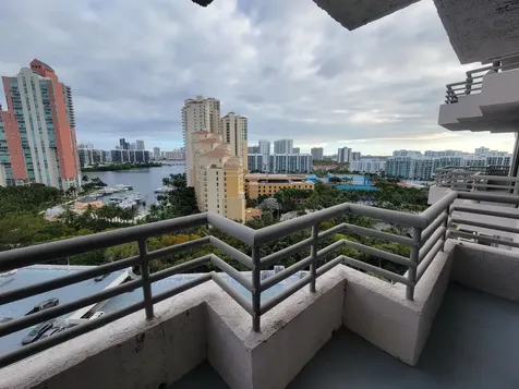 3300 NE 191 Street Aventura FL 33180