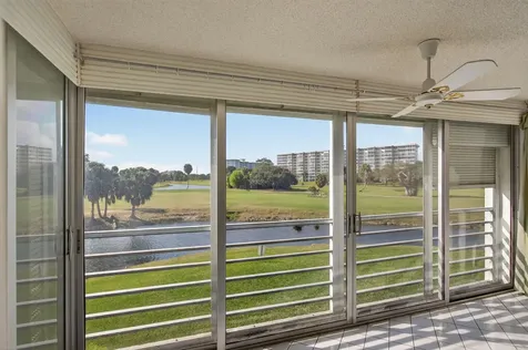 555 Oaks Lane Pompano Beach FL 33069
