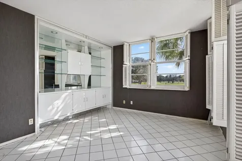 555 Oaks Lane Pompano Beach FL 33069
