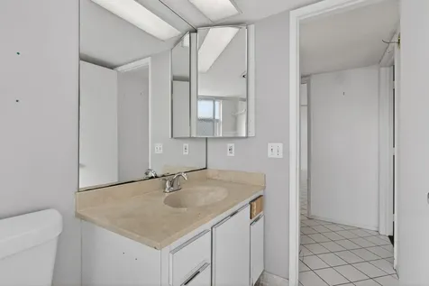555 Oaks Lane Pompano Beach FL 33069