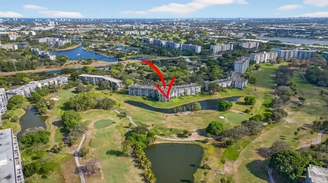 555 Oaks Lane Pompano Beach FL 33069