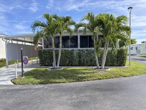 39001 Gayle Bay Boynton Beach FL 33436