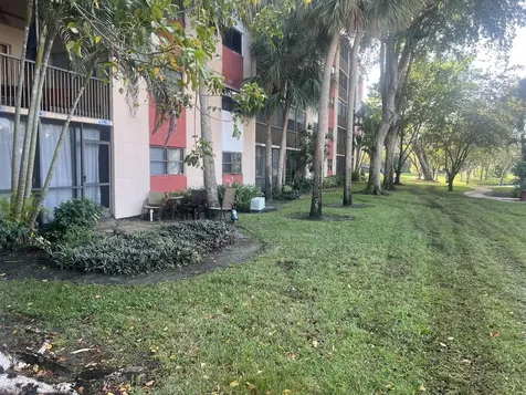 2208 S Cypress Bend Drive Pompano Beach FL 33069