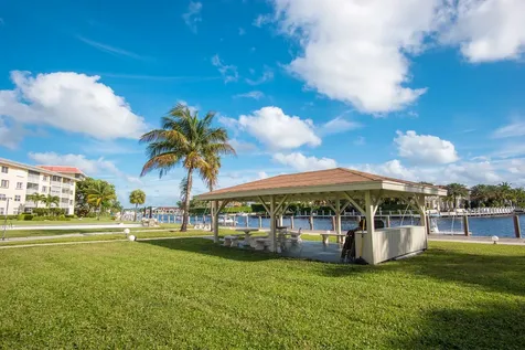 230 N Federal Highway Deerfield Beach FL 33441