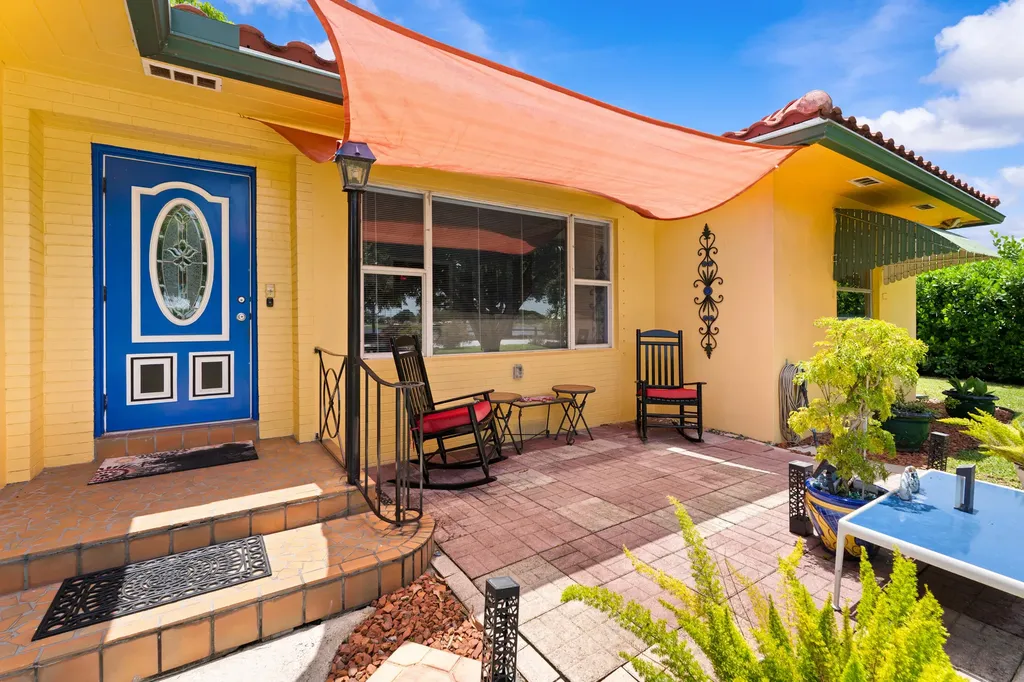 1802 Lake Osborne Drive Lake Worth Beach FL 33461