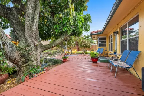1802 Lake Osborne Drive Lake Worth Beach FL 33461