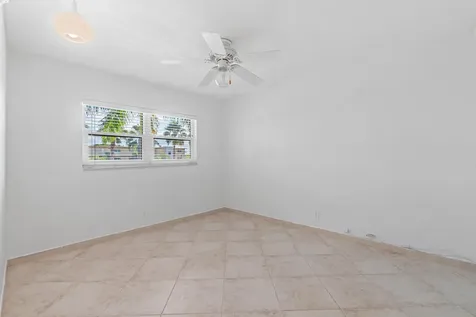 2615 NE 1st Court Boynton Beach FL 33435