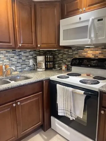 34 Hastings C West Palm Beach FL 33417