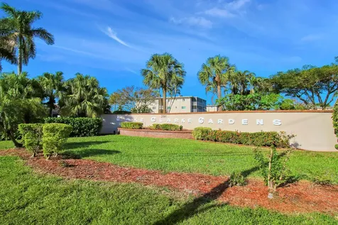 2721 N Garden Drive Lake Worth FL 33461