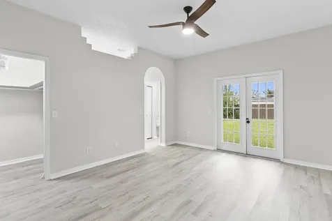 1618 Se Ridgewood Street Port Saint Lucie FL 34952