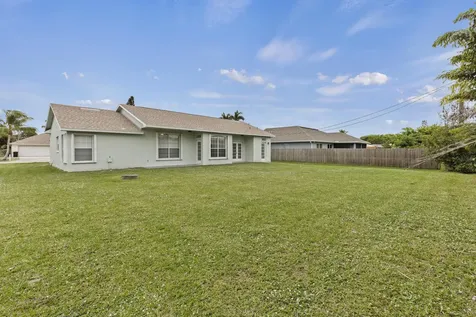 1618 Se Ridgewood Street Port Saint Lucie FL 34952