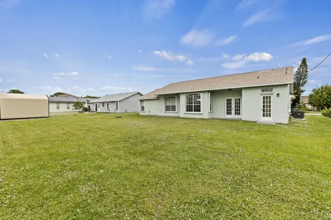 1618 Se Ridgewood Street Port Saint Lucie FL 34952