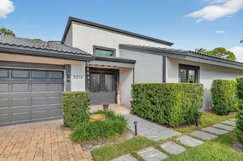 5212 Foxpointe Circle Delray Beach FL 33445