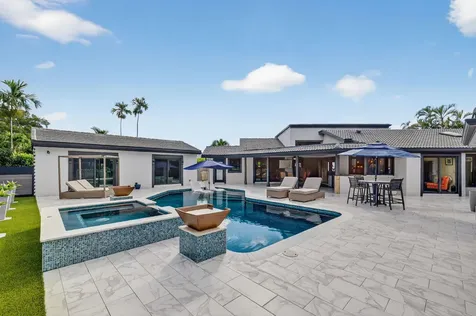 5212 Foxpointe Circle Delray Beach FL 33445