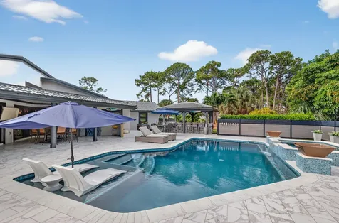 5212 Foxpointe Circle Delray Beach FL 33445