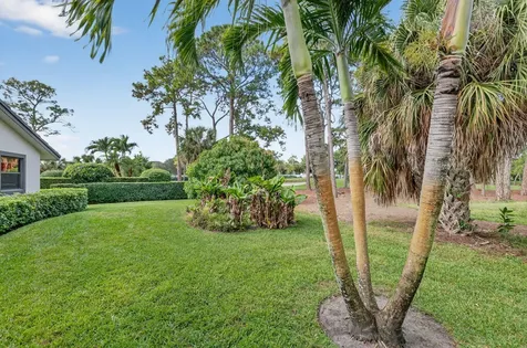 5212 Foxpointe Circle Delray Beach FL 33445
