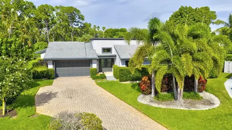5212 Foxpointe Circle Delray Beach FL 33445