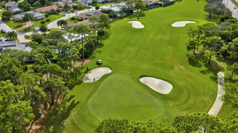 5212 Foxpointe Circle Delray Beach FL 33445