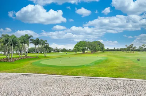 5212 Foxpointe Circle Delray Beach FL 33445