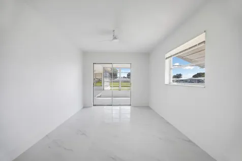 8508 Nw 59th Place Tamarac FL 33321