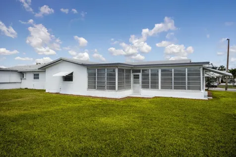 8508 Nw 59th Place Tamarac FL 33321
