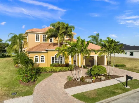 113 Se Via Verona Port Saint Lucie FL 34984