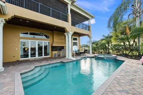 113 Se Via Verona Port Saint Lucie FL 34984