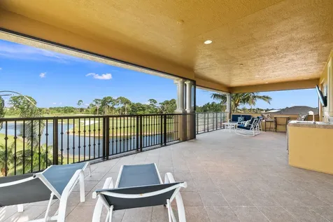 113 Se Via Verona Port Saint Lucie FL 34984